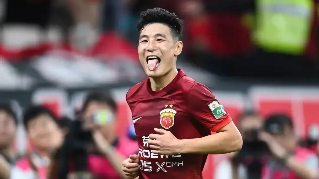 关于海港今日表现抢眼，利物浦整场无解，教练赛后亲自拥抱的信息
