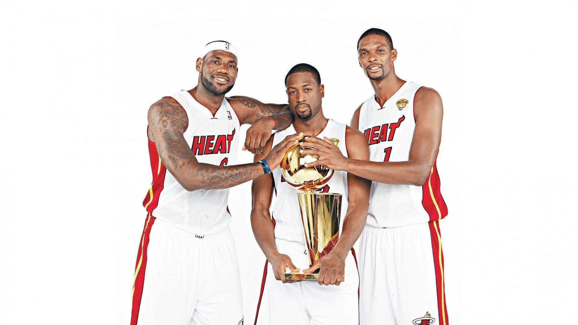 字母哥赛事官方发布突破纪录新规，中国队争议不断！